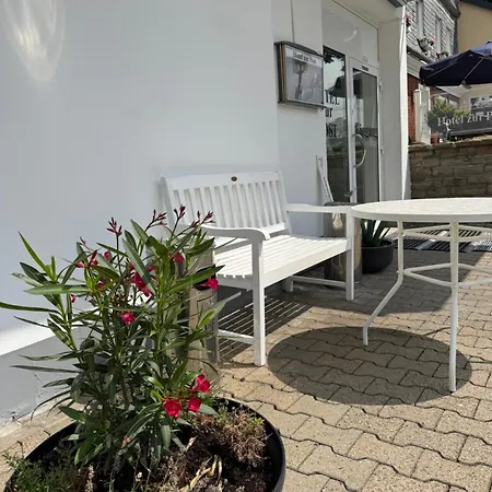 Hotel Zur Post 3*