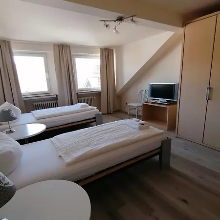 Zur Post 3*